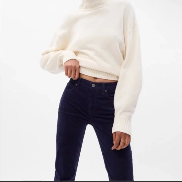 The GAP Navy Corduroy Flare Pants 29 Mid Rise - Picture 3 of 3